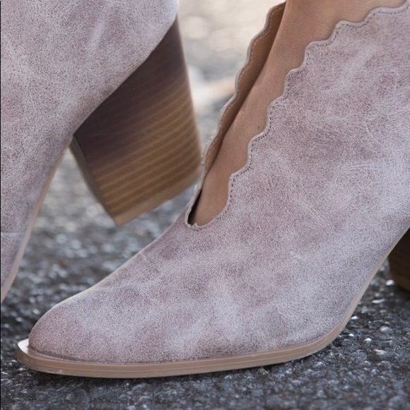 🆕Kira Booties in Taupe - Picture 7 of 8